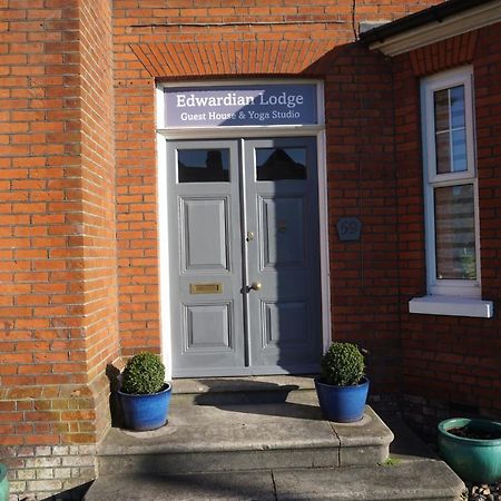 The Edwardian Lodge Guest House Salisbury Exterior photo